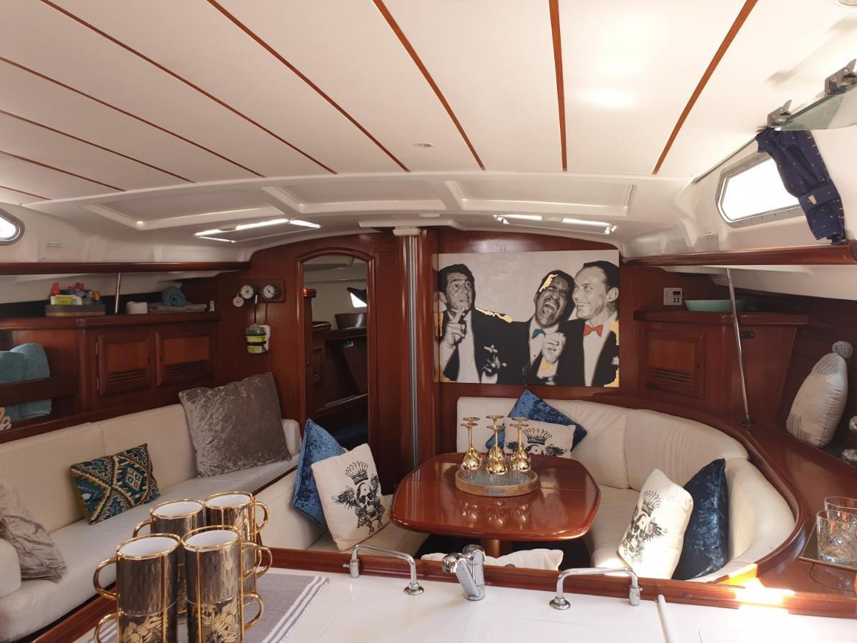 Luxury Yacht Stay "White Dove" Sleeps 6 Gibraltar Exteriör bild